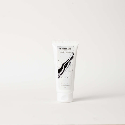 Detergente Viso Carbone Vegetale Black Cleanser: Purifica & Idrata | Bulligans